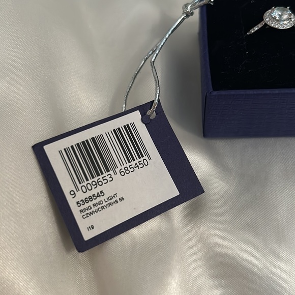 SWAROVSKI Constella cocktail ring size 6.5 with gift bag! - Picture 4 of 9